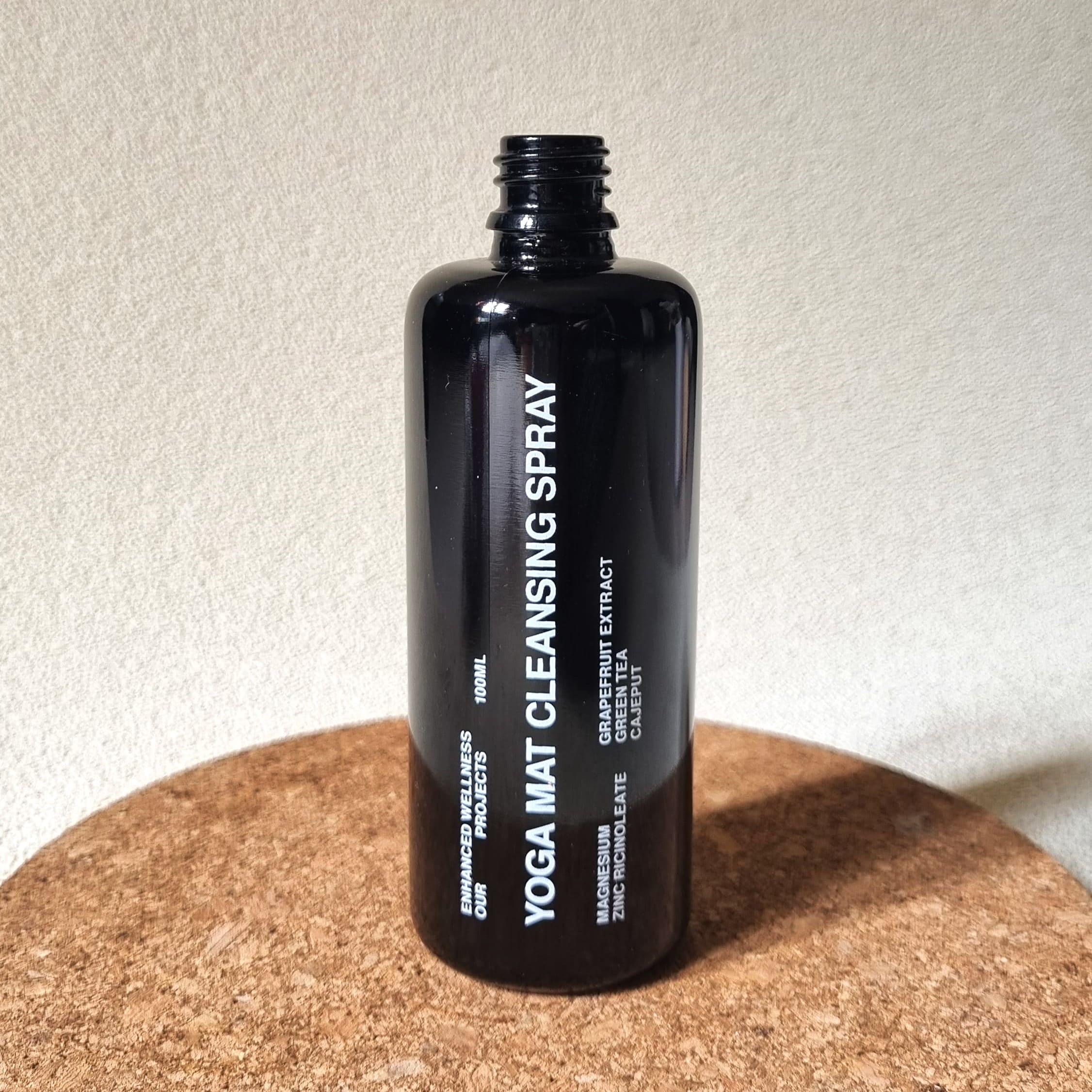 sablon botol kaca spray sebagai cleansing yoga mat