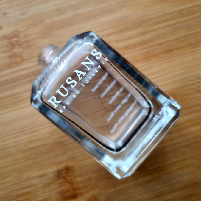 sablon merek rusans pada botol parfum kaca