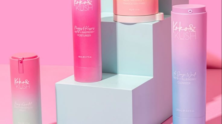 Botol skincare dengan efek gradasi