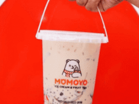 sablon kemasan ember momoyo (sumber: instagram.com/jajanangarut)